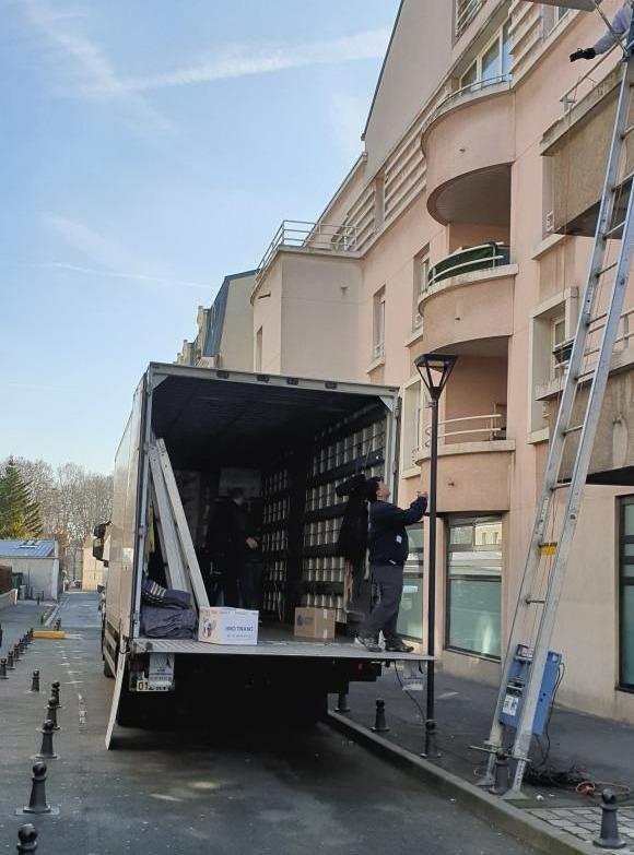 Mise à disposition du monte-meuble Paris